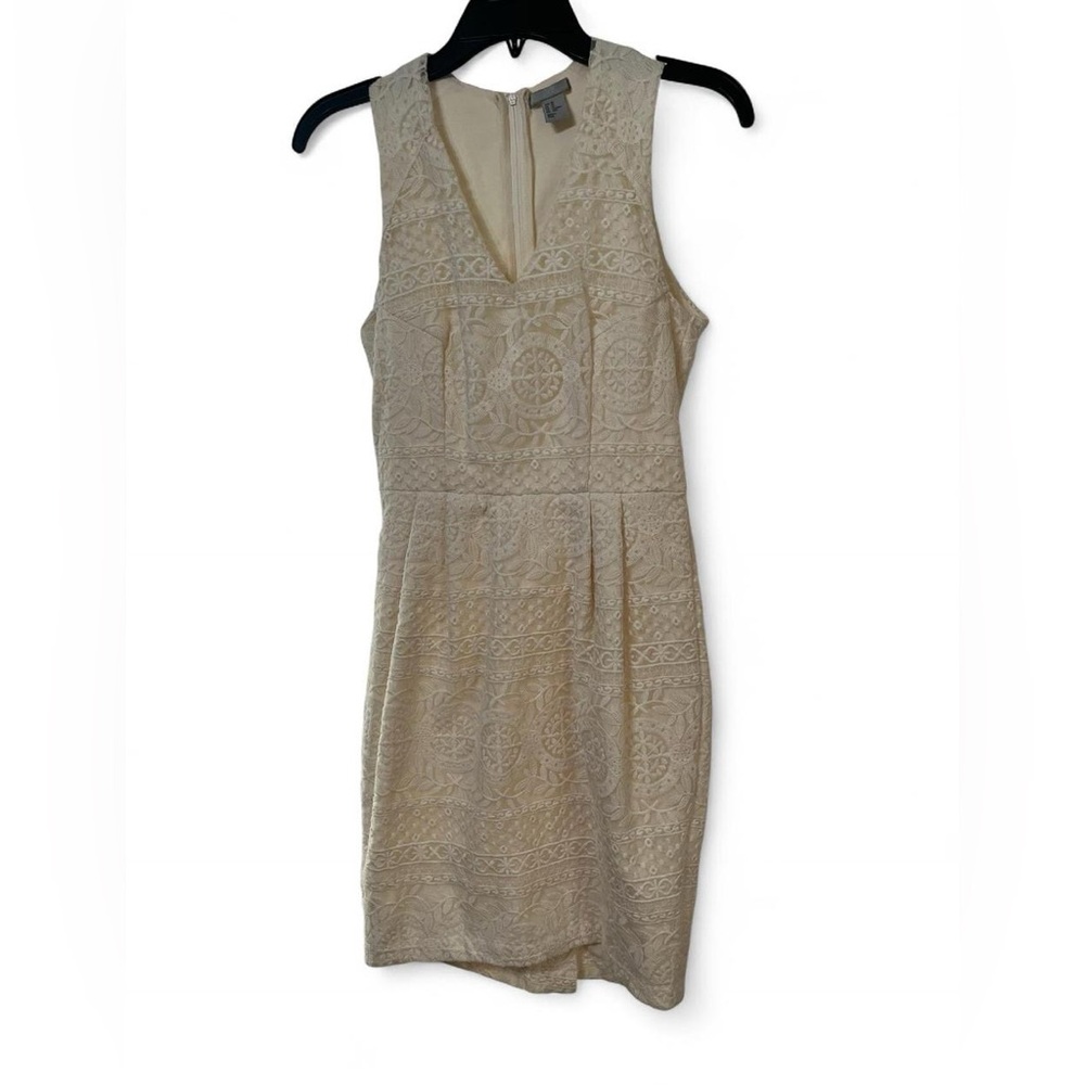 H&M Cream Lace V-Neck Sleeveless Mini Dress